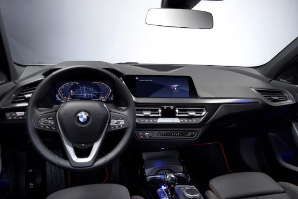 BMW 118i Automaat Shortlease